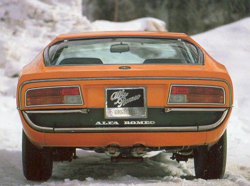 Alfa Romeo Montreal orange Heckansicht